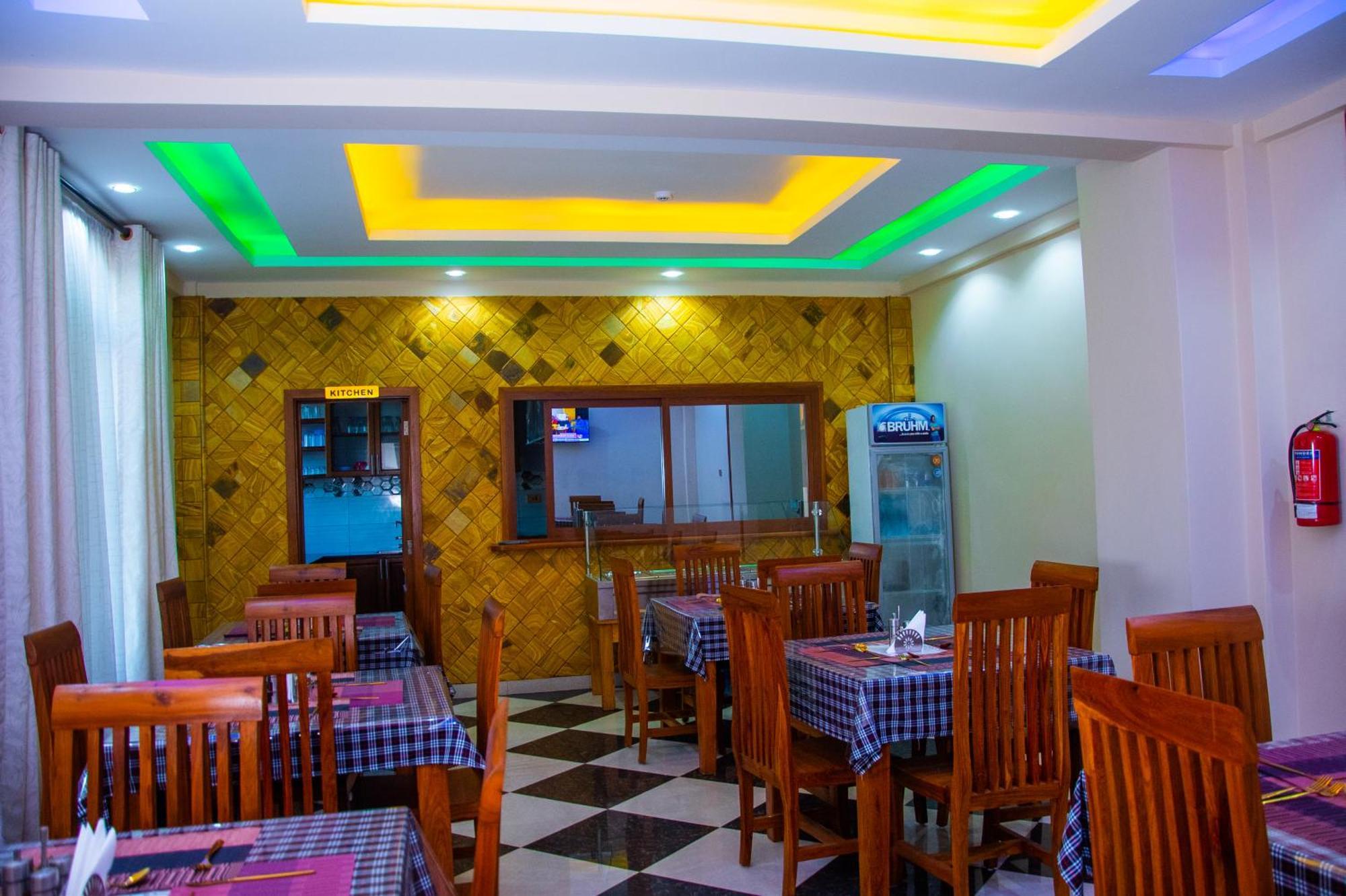 ארושה Aves Executive Hotel מראה חיצוני תמונה