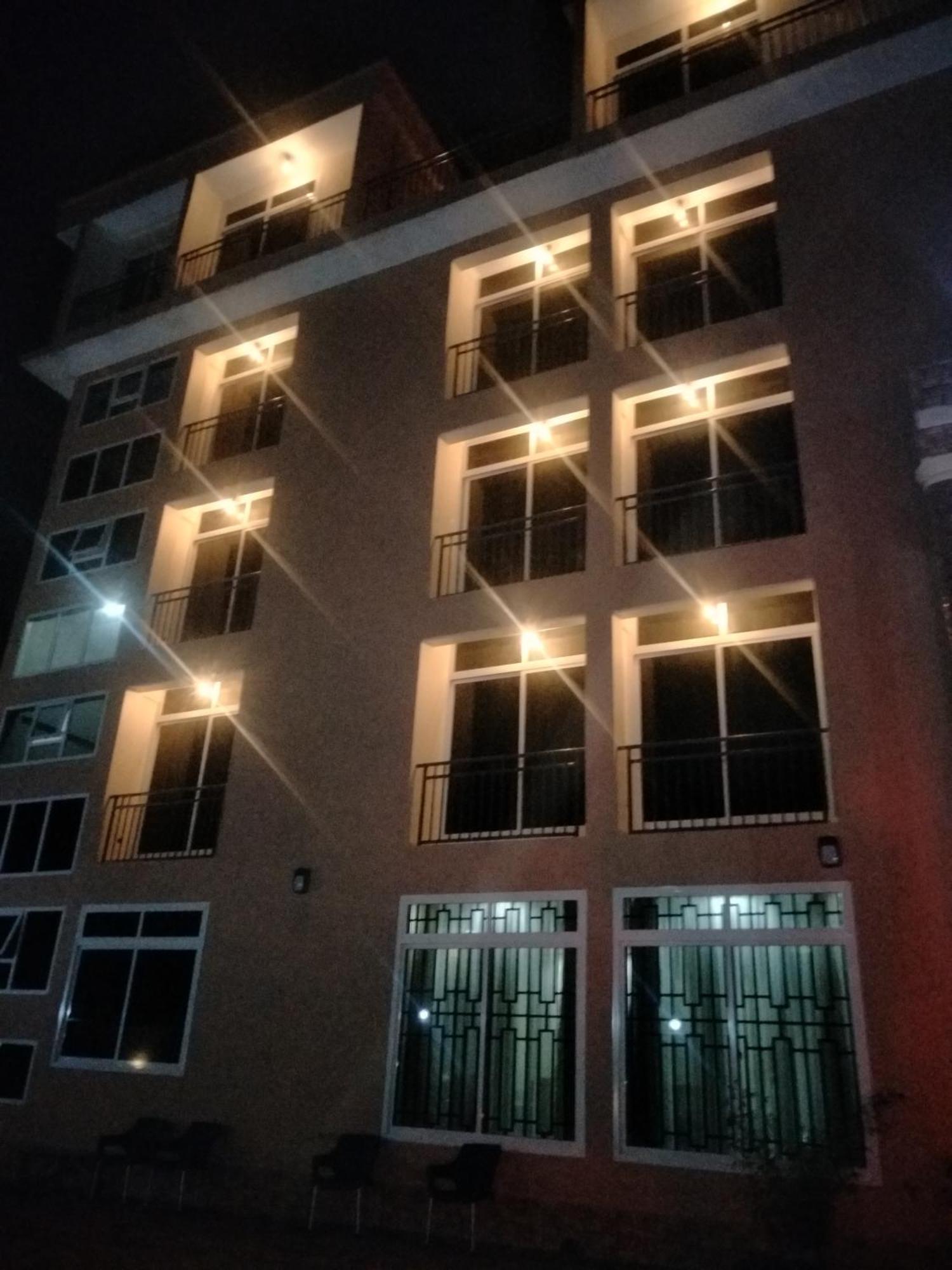 ארושה Aves Executive Hotel מראה חיצוני תמונה